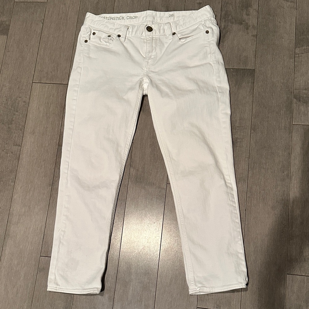 J. Crew White Cropped Jeans. Low-rise. Size 28.